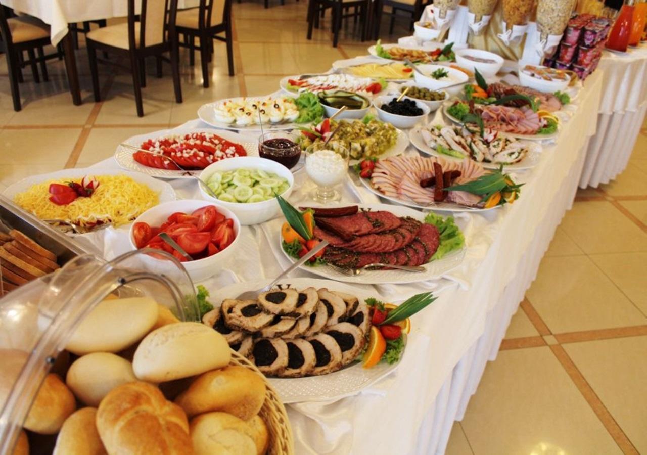 Hotel Victoria Болшево Екстериор снимка